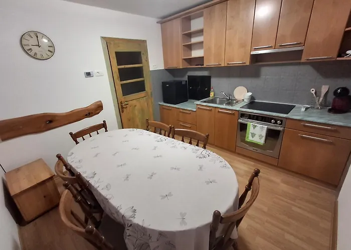 Apartment Apartma Hiska Vrh